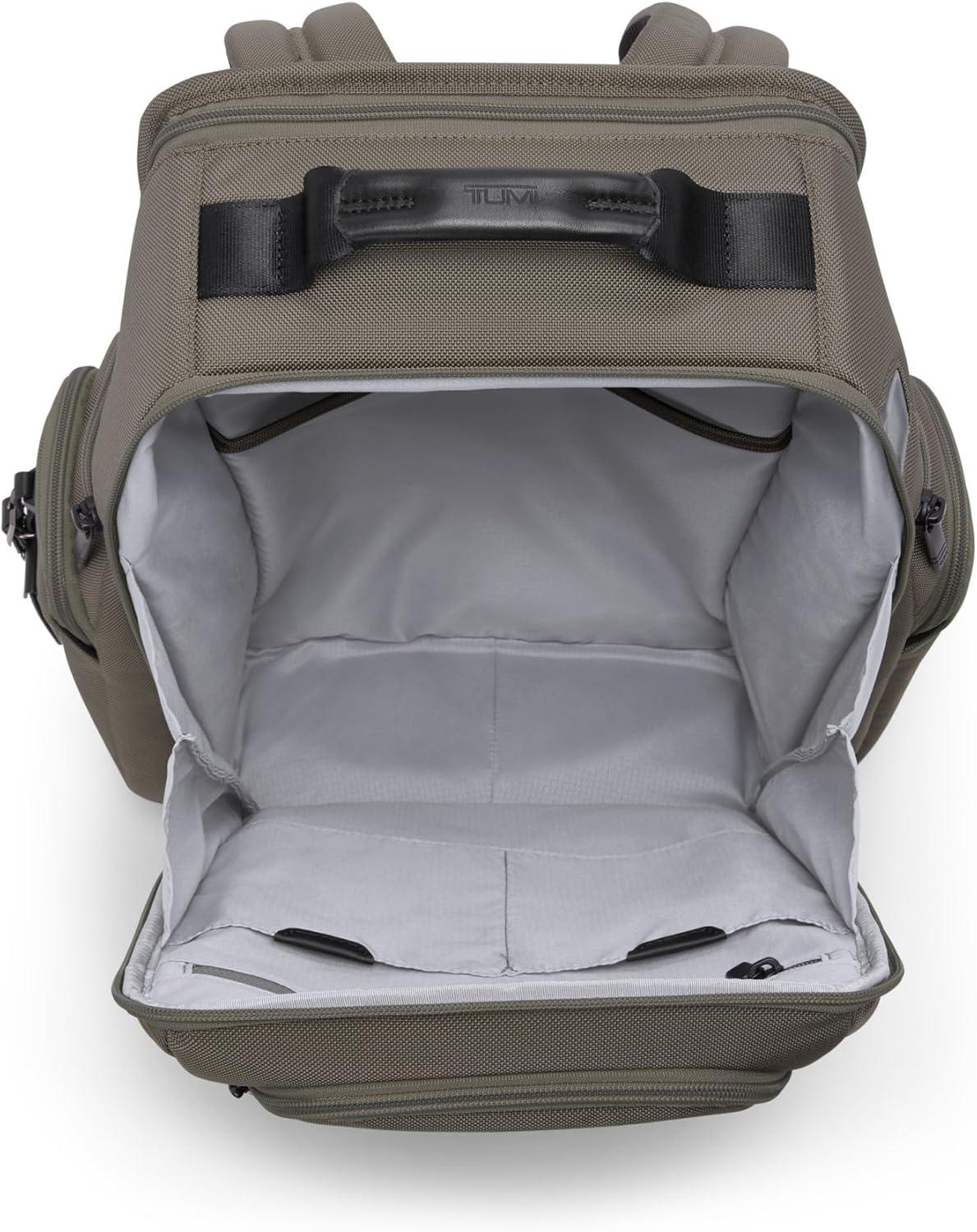 imageTUMI womens Card CaseThyme